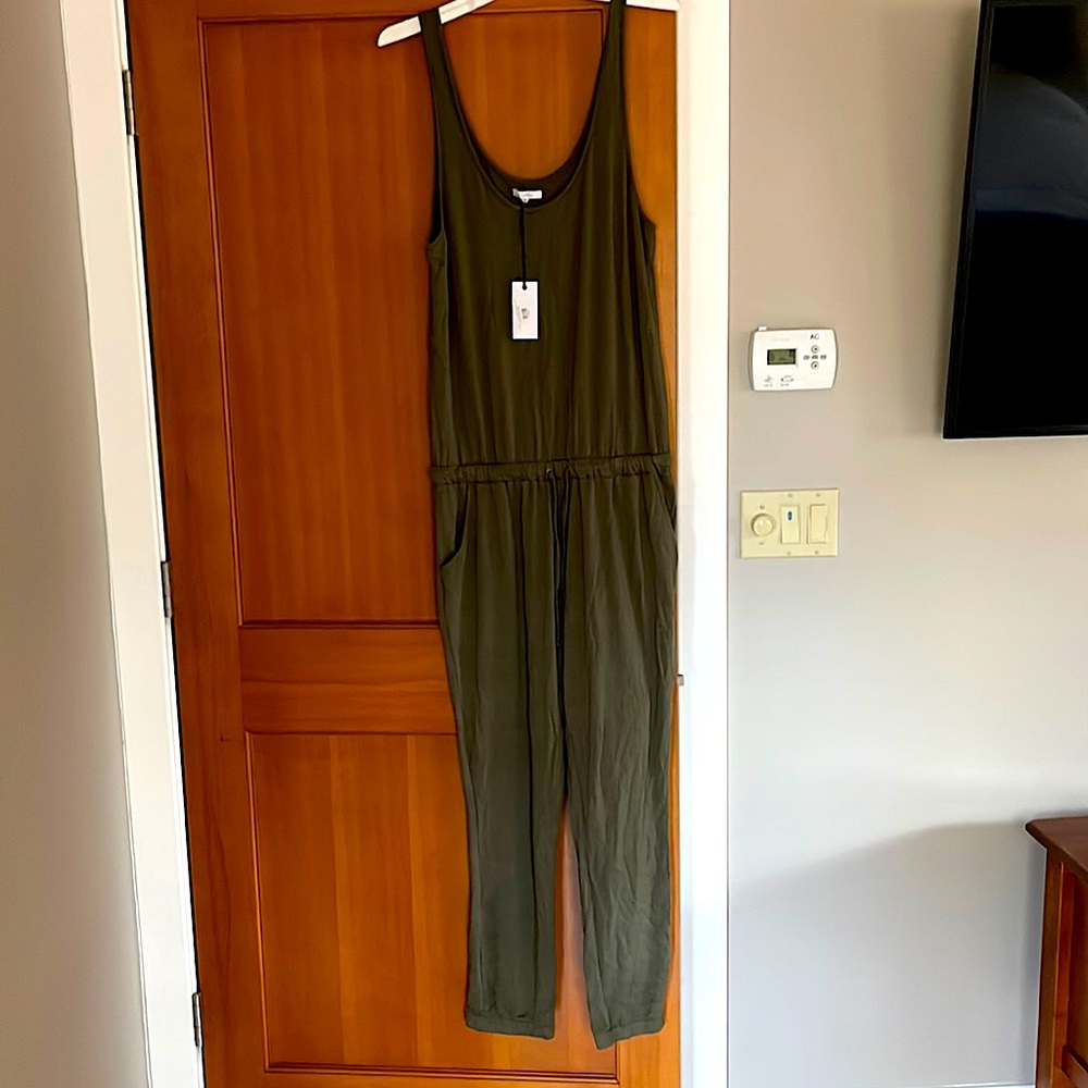 COPY - BNWT Z Supply olive (leaf clover) green XL tank jumpsuit.